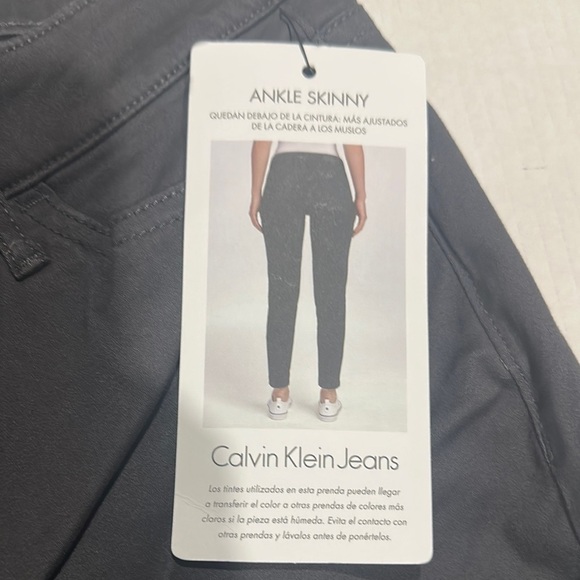 NWT Calvin Klein jeans Dark Gray Pantsw multiple pockets and zipper front - Picture 11 of 12